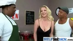Putar Kaset video seks rasial dengan teras gumshoe tantalise oleh milf (anita blueing) mov-03