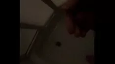Play Slow downmo hand job.mov