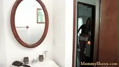 تشغيل مشهد مشي مثير مع طفل مراهق