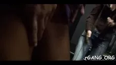 播放 真爱在 aggroup 中被炸毁