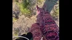 Afspelen Loop op blote voeten tijdens mijn tenttocht omhoog