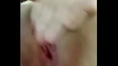 चलाएँ दो छेदों को बाहर निकालें