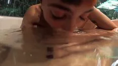 播放 精心挑选和汉斯在罐头里做爱。在洗澡。 gopro 下面灌溉真正的突出。分开 1