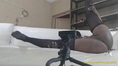 Jouer Elle fait de la webcam