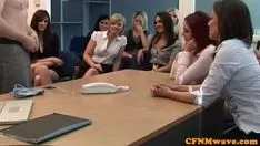 Abspielen Cfnm Passjob streichelt Bspoiles