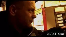 Reproduzir Smoke hawt floozy deixa sua doçura vagina barbeada severamente spanged