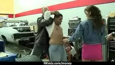 Reproducir Missy no profesional desea chupar a sashay por dinero en efectivo en 29