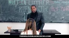 再生 若者が黒いコックを犯す - Mlk 日に大きな黒いペニスを履く（メリッサ・ムーア）
