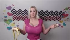 تشغيل أنبوب Youvacuum يكرر المعايير النقدية ويعرف أيضًا باسم "البلعوم المحيطي" (1080 بكسل)
