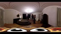 Riproduci Vr porno pov la cameriera sexy in 360
