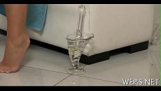 Reproduzir Eles mijam e praticam vaginas