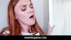 Putar Humpingmom - pantat besar berambut merah marie mccray membalikkan cowgirl pada penis besar anak tiri