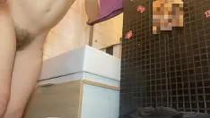 再生 妊娠中のふしだらな女と公衆ナイトクラブのトイレでセックス