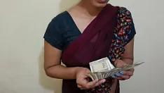 Jouer Chatte de femme de chambre indienne chaude baise avec le propriétaire de la chambre, audio hindi clair
