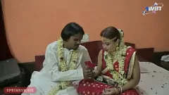Reproducir Desi Indian Honeymoon: esposa caliente de boda apasionada