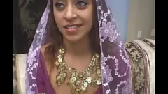 Redare Triplu arab cu cocoș mare și păsărică pentru adolescenți