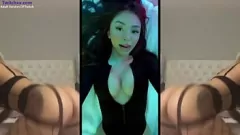 Reproducir Caliente y tetona: 10 minutos Hardcore Blowjob PMV con corrida