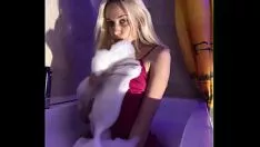 再生 ディルドで吸って、缶でキティ猫をファック