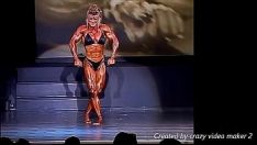 再生 女性の筋肉マン